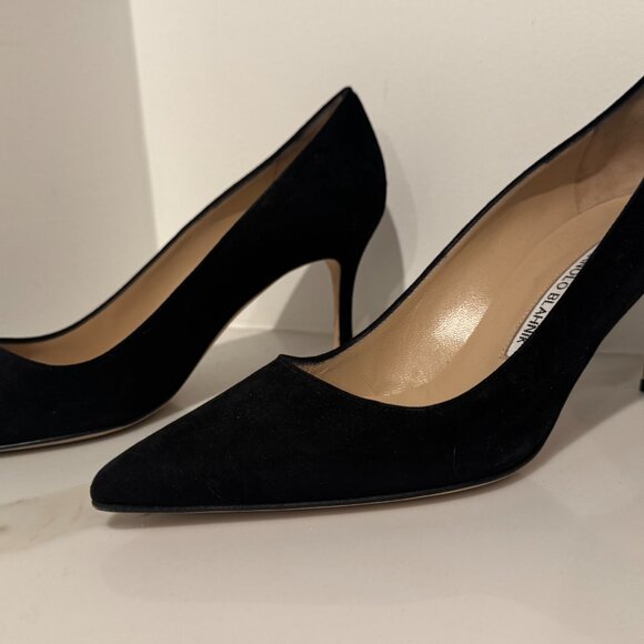 Manolo Blahnik Size 39 black pumps - Picture 3 of 11